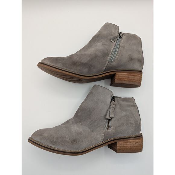 Blondo | Light Gray Waterproof Ankle Boots | Size 7M - Picture 5 of 12